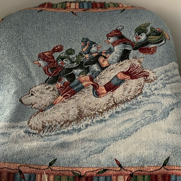 Christmas Polar Bear & Penguins Tapestry Throw. Pre Owned - Picture 1 of 2